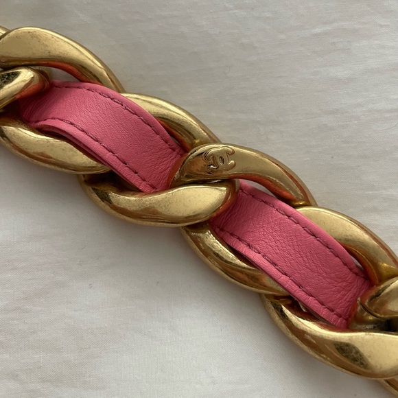 CHANEL 🩷 22S Large Quilted Pink Lambskin Leather Funky Town Flap Bag - Picture 16 of 16